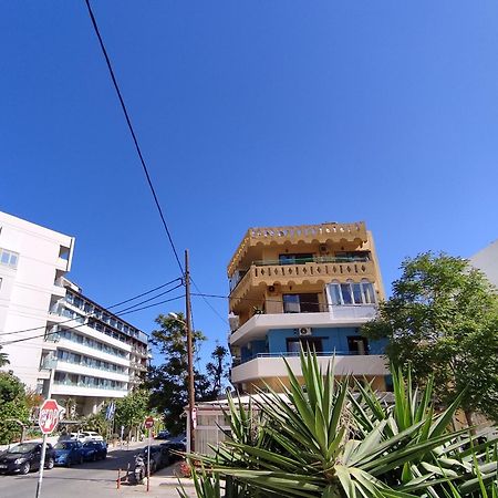 Stratos Seaside Corner Apartment Rethymno Exteriör bild