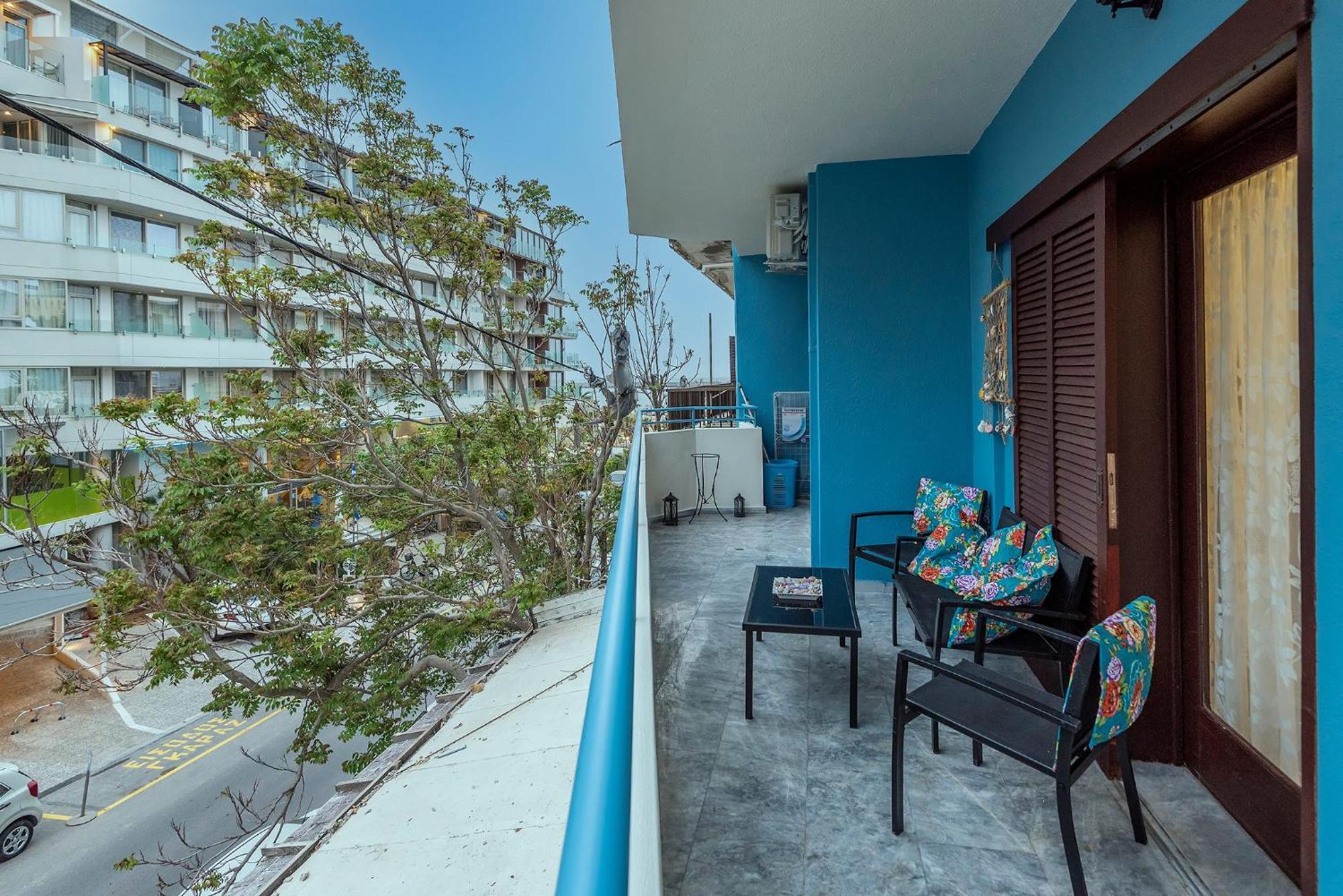 Stratos Seaside Corner Apartment Rethymno Exteriör bild